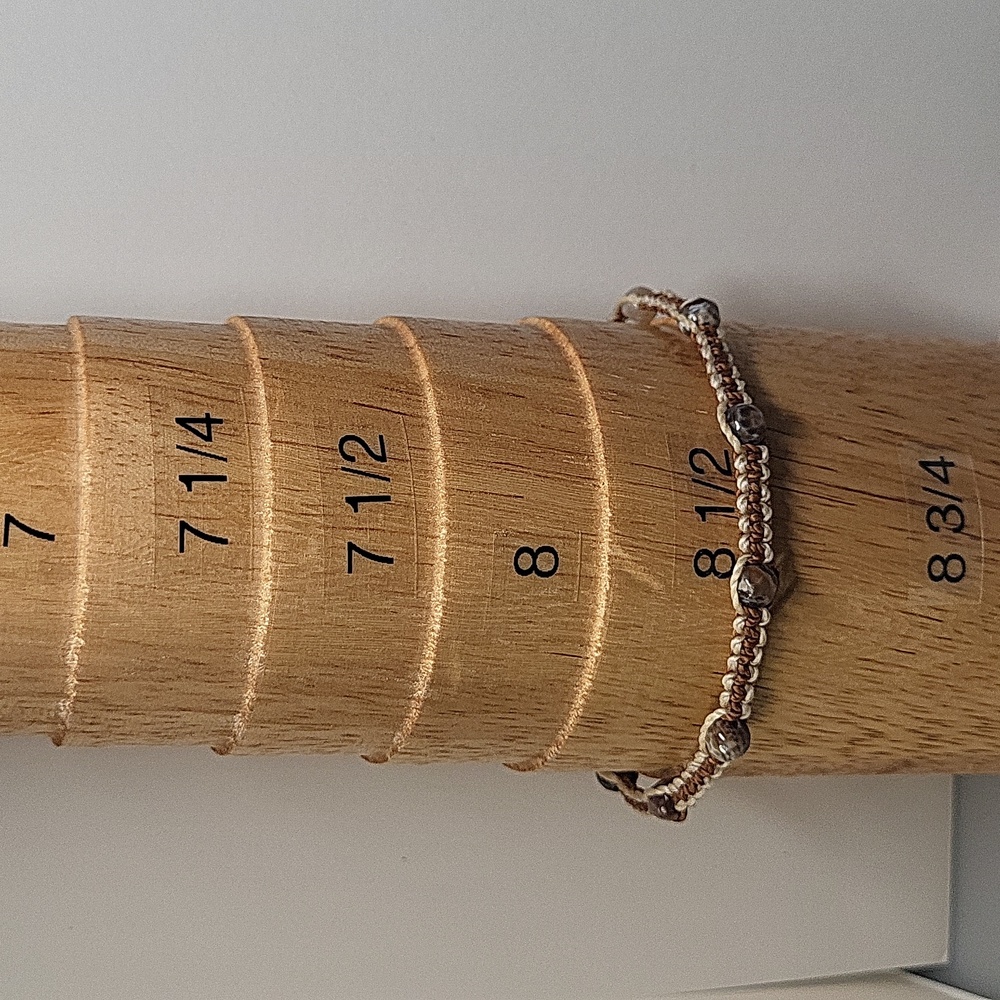 Macramé Adjustable 'Friendship Style' Bracelet - Picture 3 of 5